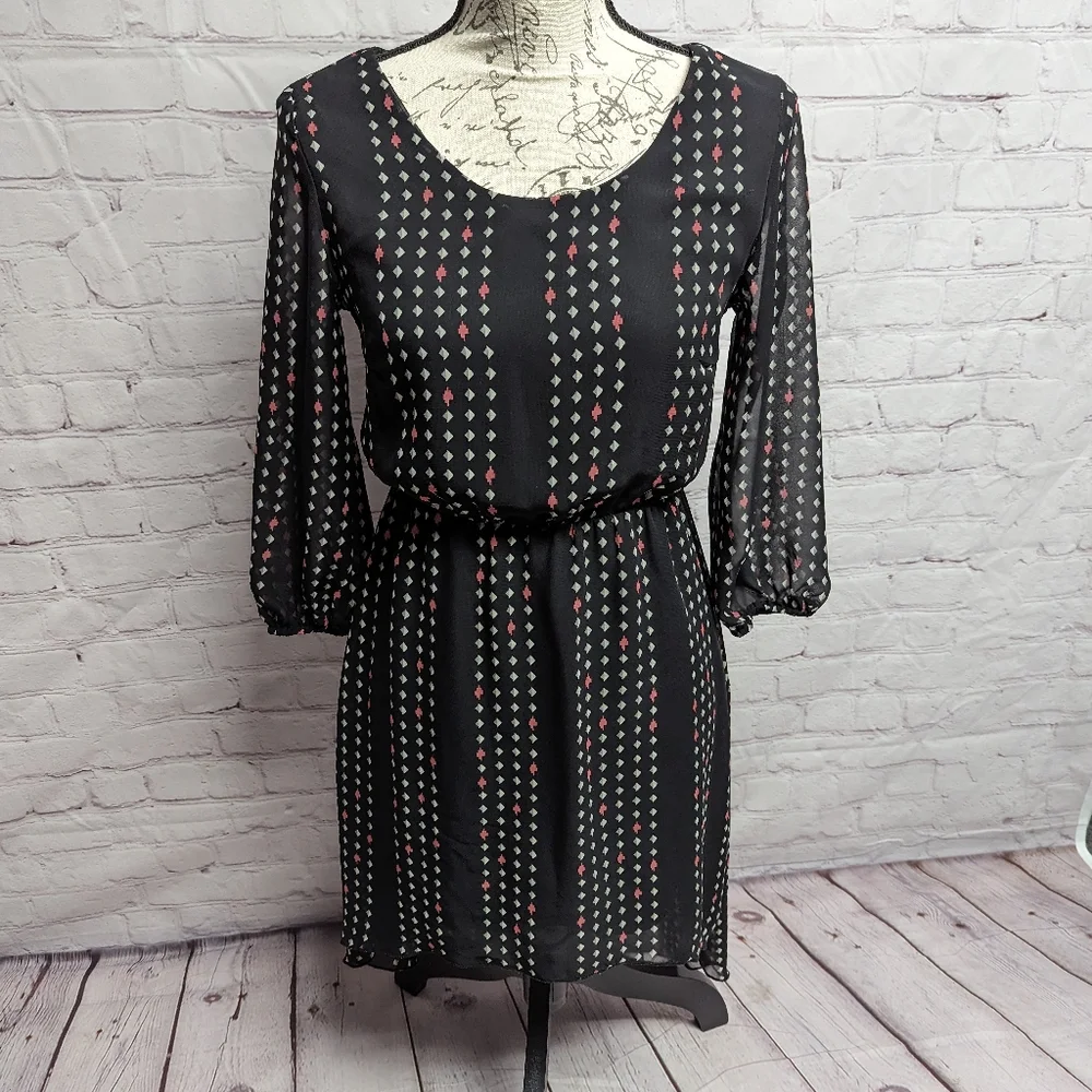 Charlotte Russe pattern high low dress. 731 - Picture 1 of 6